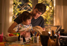 “10 giorni senza mamma”: quando il papà deve reinventarsi tuttofare