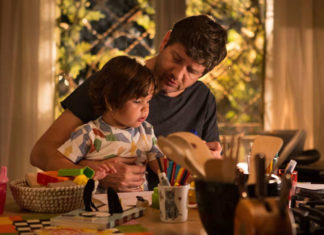 “10 giorni senza mamma”: quando il papà deve reinventarsi tuttofare