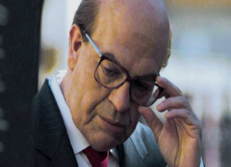 “Hammamet”: un film che fa discutere, con un Favino gigantesco