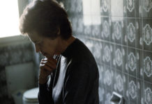 “Hannah”: Charlotte Rampling giganteggia in un film estenuante