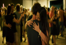 “Le grand bal”: quando l’incontro tra corpi e musica genera bellezza