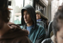 “L’educazione di Rey”: un esordio sorprendente, dallo stile neo-realista