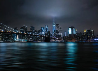 New York per lettori in una serie di itinerari imperdibili – e spaventosi