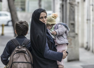 “Son-Mother”: una storia straziante, dolorosa, terribile sull’Iran di oggi