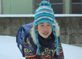 “Takara – La notte che ho nuotato”: un racconto minimalista e incantato