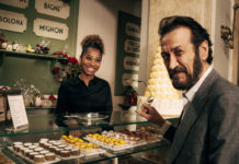 “Villetta con ospiti”: un noir dove anche i ricchi benestanti piangono