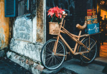 “La ragazza che leggeva nel metrò”: recensione del romanzo di Christine Féret-Fleury