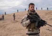 “12 soldiers”: un film d’azione che cerca di colpire ma risulta retorico
