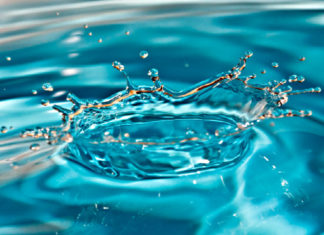 Il potere dell’acqua: tra benessere, idratazione e sprechi