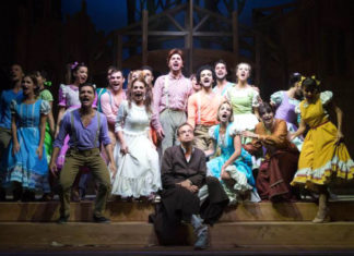 “Aggiungi un posto a tavola”: uno spettacolo che sembra non invecchiare mai