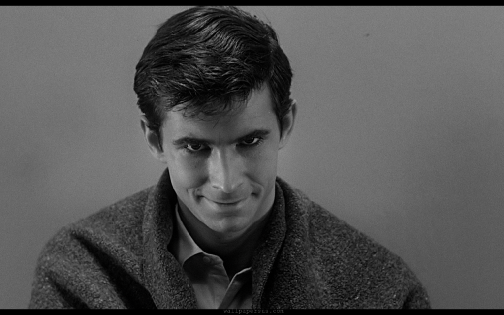 Anthony Perkins è il protagonista affascinante e letale in Psycho (1960). 