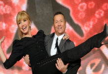 Coppie same sex, robot e omaggi: al via “Ballando con le stelle 13”