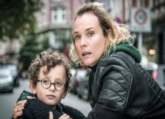 “Oltre la notte”: tre atti per il dramma di una donna che ha perso tutto