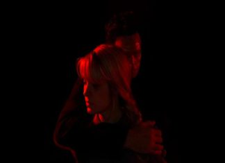 “Lucky” e “Regret”: due progetti particolari ma confusionari