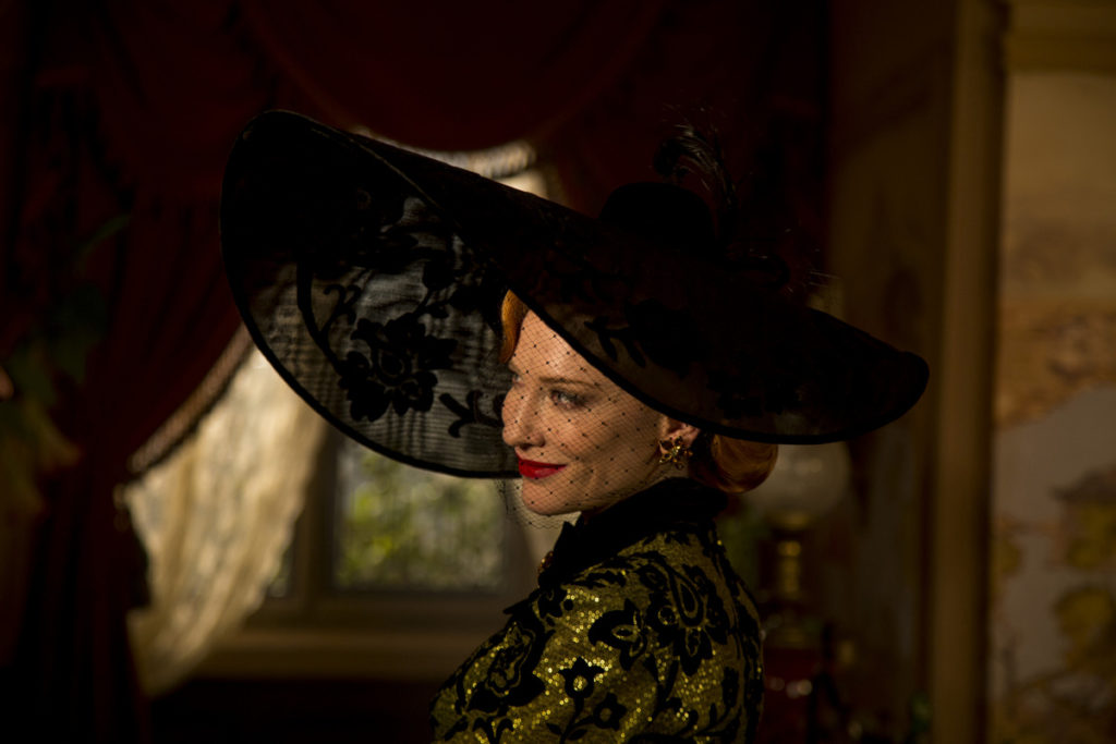 Cate Blanchett è la matrigna (Cinderella, 2015)