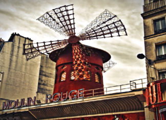 Un mito che non conosce crisi: il Moulin Rouge tra teatro, arte e cinema