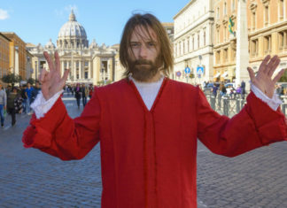 “Oh mio Dio!”: un progetto bizzarro ma efficace nel raccontare l’Italia