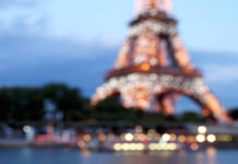 La donna dal taccuino rosso, Antoine Laurain