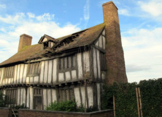 Vita “da maghi”: in vendita la casa d’infanzia di Harry Potter