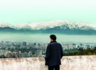 “Santiago, Italia”: tra immagini di repertorio e racconti dei rifugiati