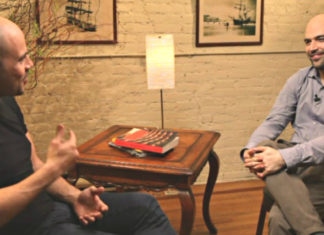 Code, ritardi e libri scelti con cura: istantanee dal Salone di Torino