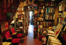 “Shakespeare and Company”: la storia della libreria parigina… in un libro
