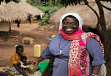 Rosemary Nyirumbe. Cucire la speranza, Whitten e Henderson