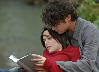 “Tre volte te”: Moccia chiude il cerchio con la storia di Step, Babi e Gin