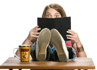 Lettori irritanti: ecco i 6 tipi da cui stare alla larga