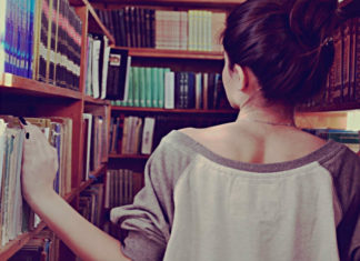 Biblioterapia: come curarsi con i libri