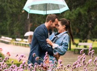 “Amore al quadrato”: una commedia imbarazzante, che non lascia traccia