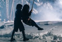 “They Talk”: un horror fiacco, dalla sceneggiatura eccessiva e caotica