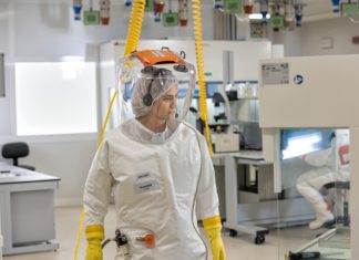 “Trafficante di virus”: la storia di una ricercatrice travolta da un’inchiesta