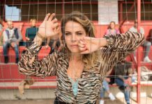 “Mancino naturale”: una commedia agrodolce con Claudia Gerini