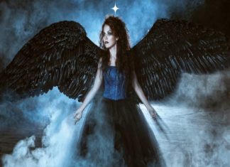 “Il filo d’argento”: recensione del romanzo di Amo Jones