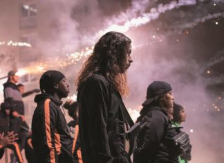 “Athena”: una tragedia greca ed esplosiva nel contesto delle periferie