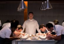 “The menu”: un avvincente horror culinario che punge e fa riflettere