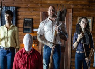 “Bussano alla porta”: Shyamalan dipinge le paure del genere umano