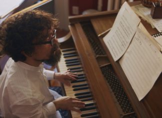 “She came to me”: un racconto fresco del lato più surreale della vita