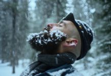 “I dannati”: il racconto di una guerra che è tutte le guerre, inutile, insensata